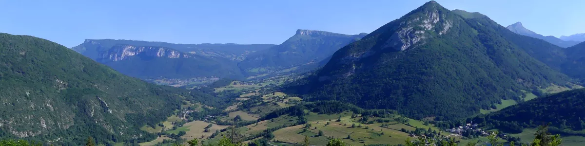 File:Plateau des Bauges depuis Roche du Guet au matin (juillet 2024).JPG -  Wikipèdia Vèneta, ła ensiclopedia łìbara