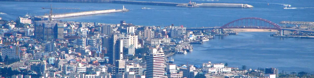 File:Korea-Sokcho from Seoraksan-01.jpg - Wikimedia Commons