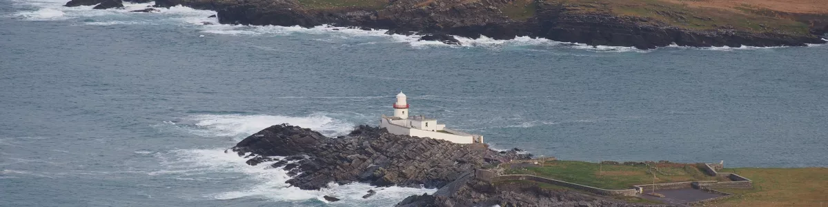 File:Valentia Island Lighthouse.jpg - Wikimedia Commons