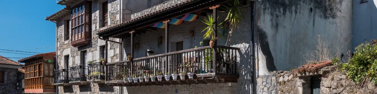 File:Ramales de la Victoria - Casas -BT ...