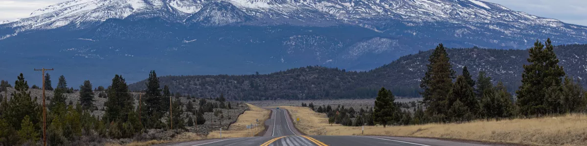 File:Mount Shasta as seen from Highway ...