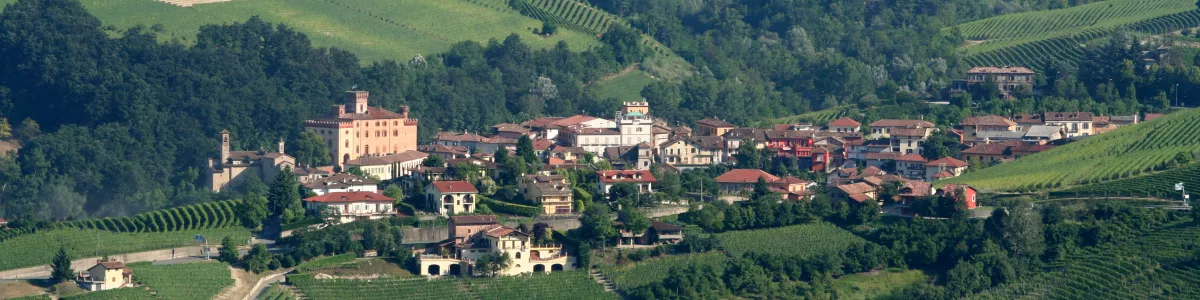 File:Barolo - view from La Morra in Piemonte, Italy.jpg - Wikimedia Commons