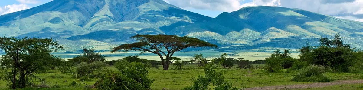 File:Mountains of the Serengeti.jpg - Wikimedia Commons