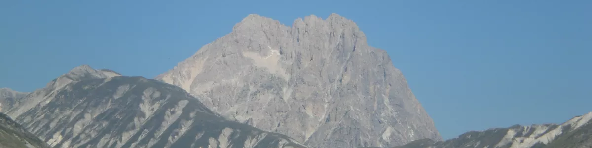 File:Gran Sasso mountain CIMG2759.JPG - Wikipedia