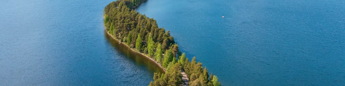 File:Punkaharju esker between Syvälahti ...